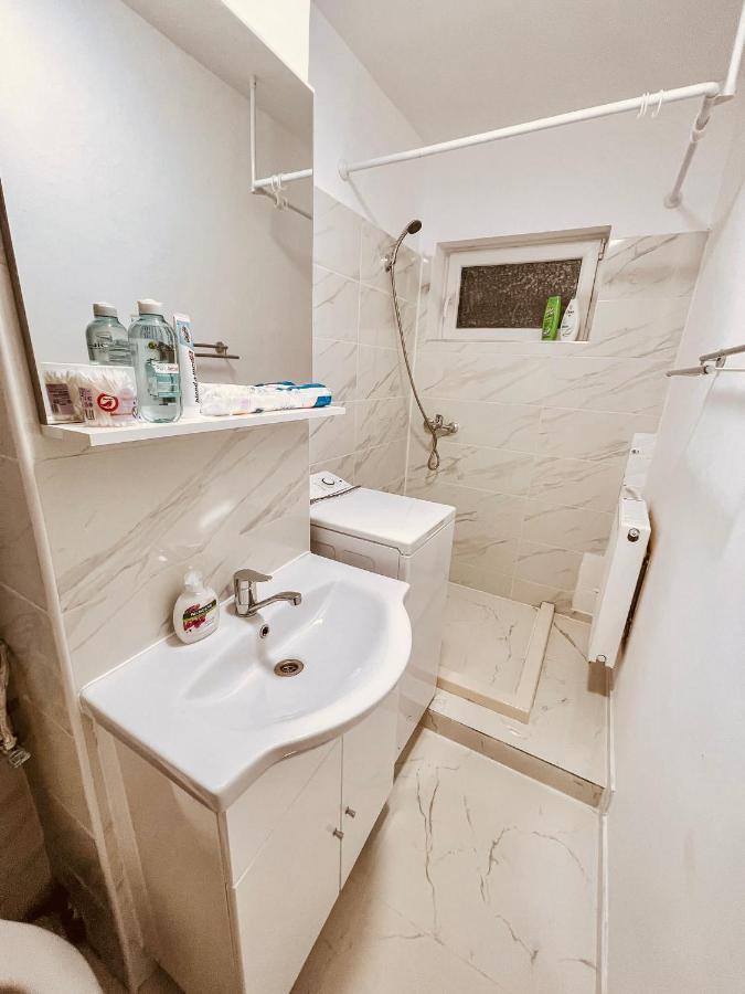 Lovely Apartment In A Quiet Area - Spitalul Judetean L5 Temesvár Kültér fotó